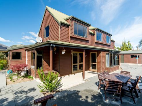 6 Emlen Place, Mosgiel
