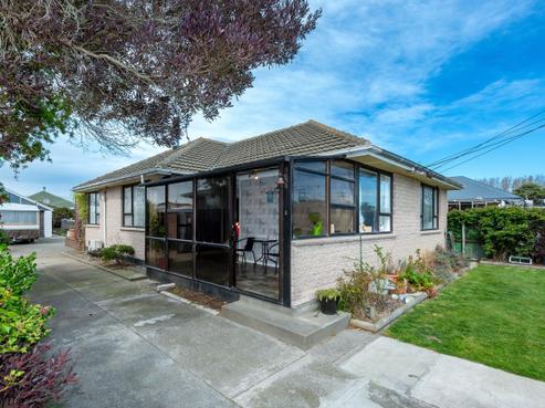 230 Shortland Street, Aranui