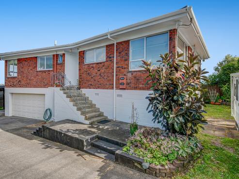 1/96 Sunset Road, Unsworth Heights