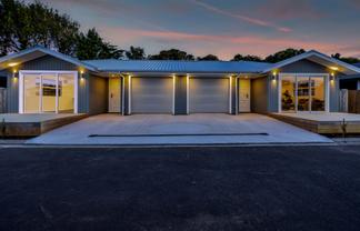 10-13 Pisanio Way, Stratford