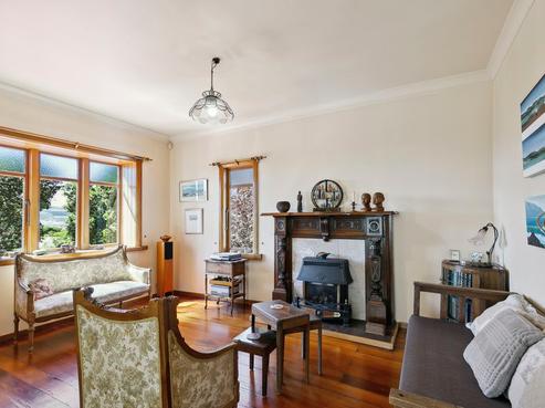 159 Sutherland Road, Lyall Bay