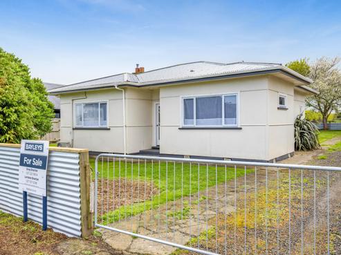 35 Mawhitiwhiti Road, Normanby