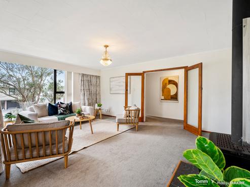 12 Breton Grove, Kingston
