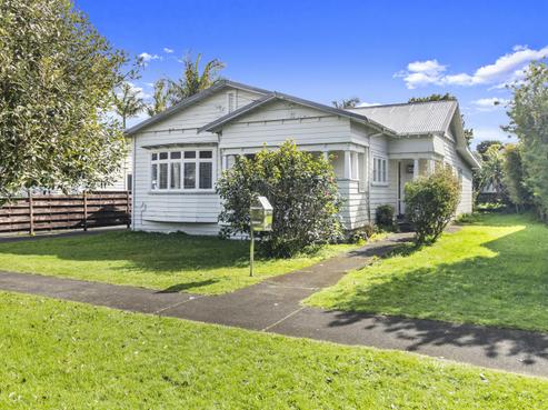 9 Hazelmere Road, Sandringham