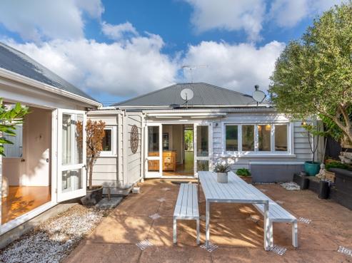 17 Owens Road, Devonport