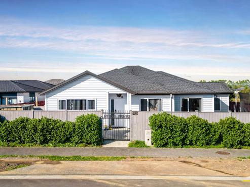 16 Softwood Avenue, Takanini