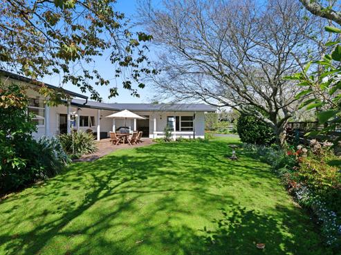 2 Motuora Road, Manly