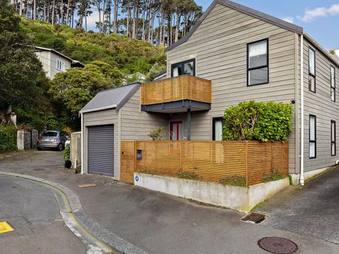 1/28 Lawrence Street, Newtown
