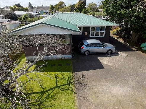 5 Montmere Avenue, Te Atatu Peninsula