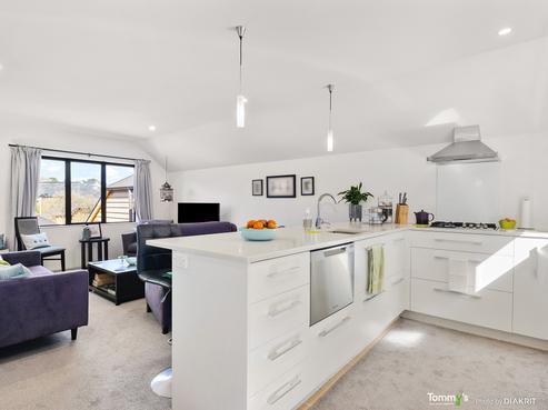 25 Futuna Close, Karori