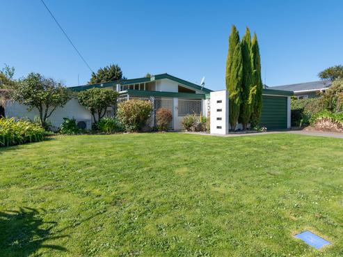 14 Iles Road, Lynmore
