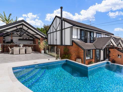 2/877 Beach Road, Waiake
