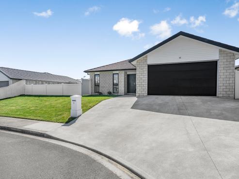 9 Craigie Way, Wainuiomata