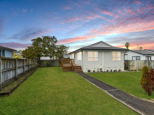 11 Janese Place, Weymouth