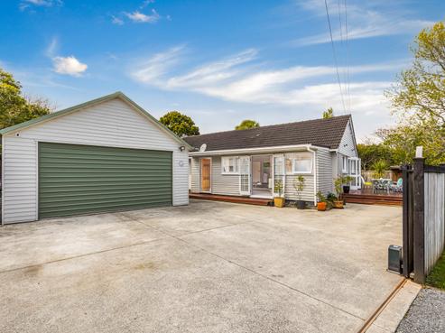 6 Cane Road, Waimauku