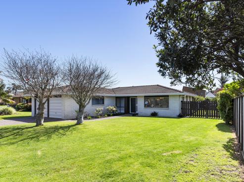 34 Vivian Wilson Drive, Eastern Beach