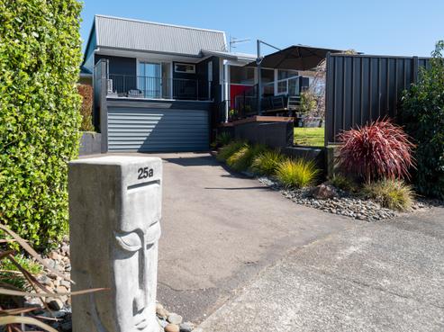 25A Gwendoline Street, Glenholme