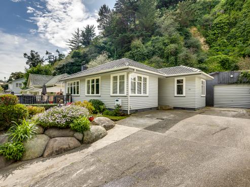 151 Shakespeare Road, Napier Hill