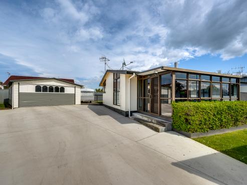 8 Wiltshire Place, Tamatea