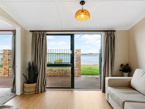 11 Ronald Avenue, Glenbrook