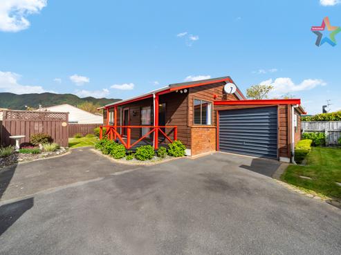 2/37 Leighton Avenue, Waiwhetu