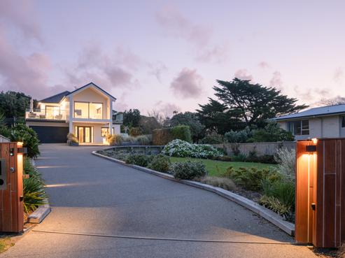 14 Garden Road, Raumati Beach