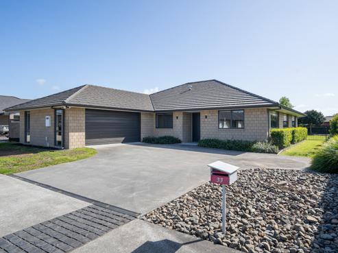 33 West Thompson Street, Leamington