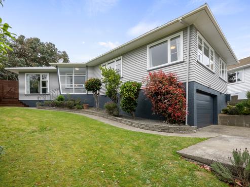 65 Holborn Drive, Stokes Valley