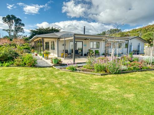 6 Trickies Road, Gladstone