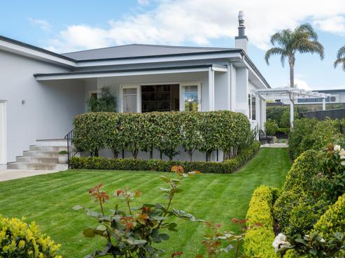 30 Tauroa Road, Havelock North
