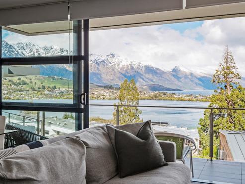 8/29 Panorama Terrace, Queenstown Central