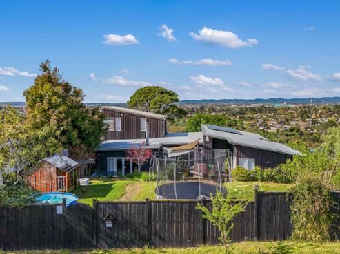 139 Luckens Road, West Harbour