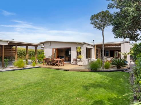 502 Barrowclough Road, Whangamata
