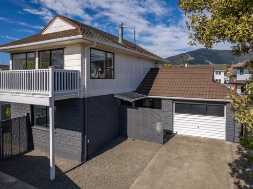 2/271 Nayland Road, Stoke