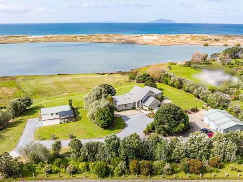585 Cove Road, Waipu