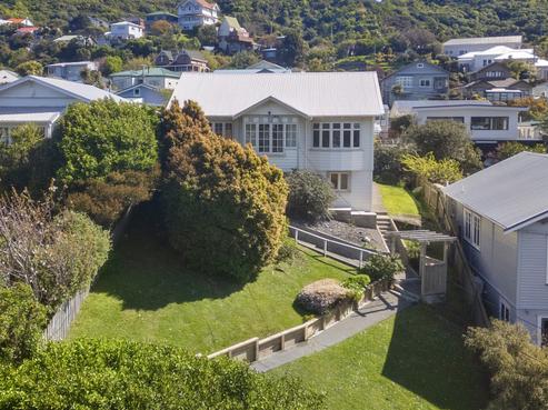 22 Waikato Street, Island Bay