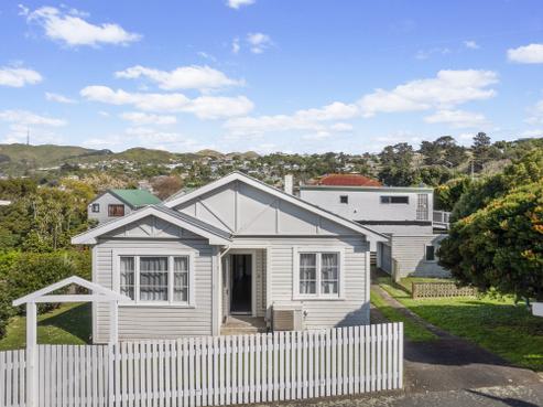 2 Moorefield Road, Johnsonville