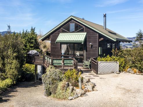76 Chalet Crescent, Hanmer Springs