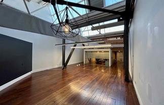 Quirky ! Character office with roof mezzanine