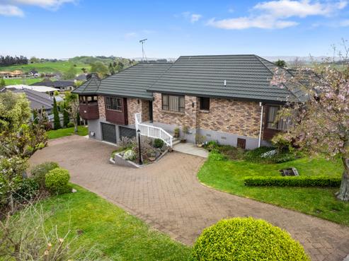 10 West Ridge Drive, Western Heights