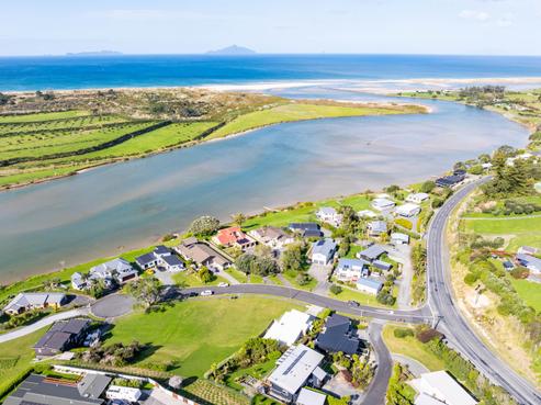 13A Riverview Place, Waipu