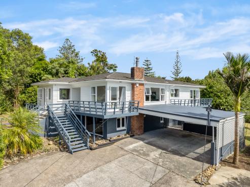 61A West Lynn Road, Titirangi