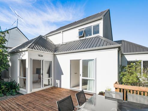 2/1 Valley Road, Northcote