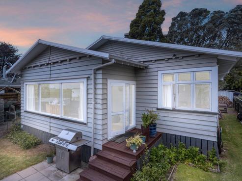 158 College Road, Edgecumbe