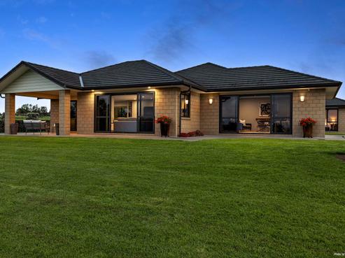 321E Runciman Road, Ramarama