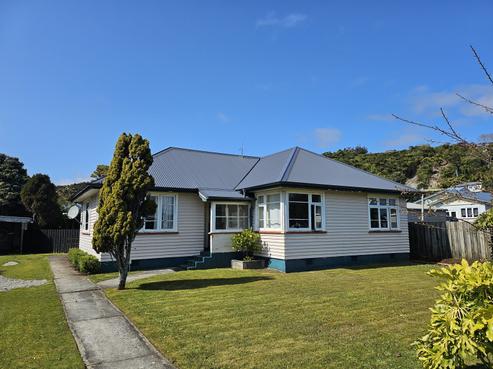 15 Byron Street, Greymouth