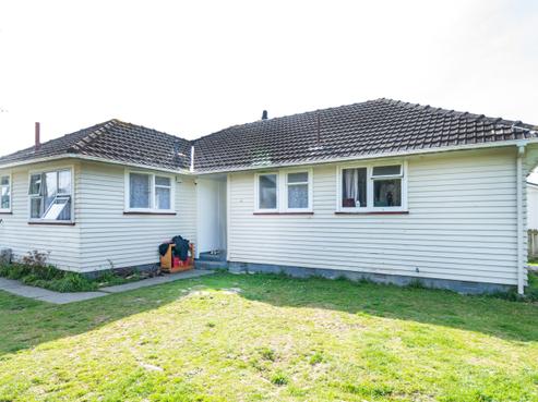 24 Glasgow Crescent, Kaiti