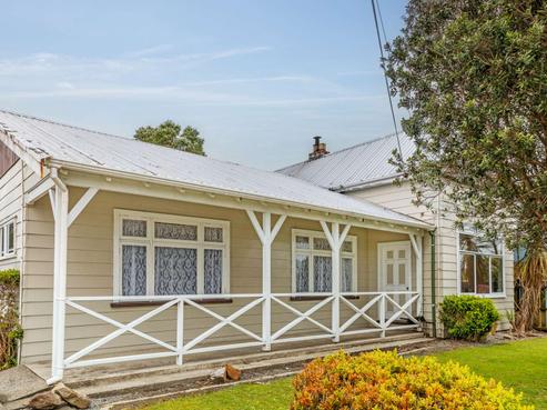 95 Russell Street, Westport