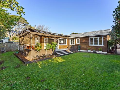 53A Tiromoana Road, Raumati South