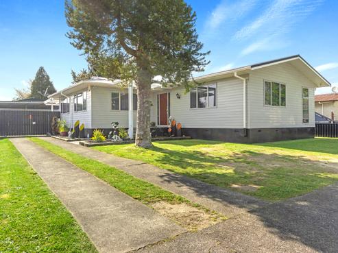 74 Oakfield Crescent, Pukete